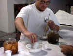 mixing2.jpg (38868 bytes)
